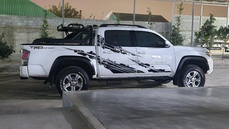 Toyota Tacoma 2018 - 405 000 TMT - Ашхабад - img 1