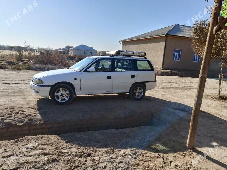 Opel Astra 1997 - 33 000 TMT - Шабатский этрап - img 3