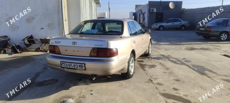 Toyota Camry 1993 - 70 000 TMT - Ёлётен - img 5