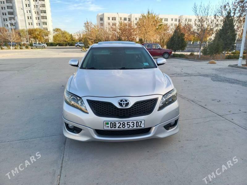 Toyota Camry 2011 - 290 000 TMT - Дашогуз - img 4