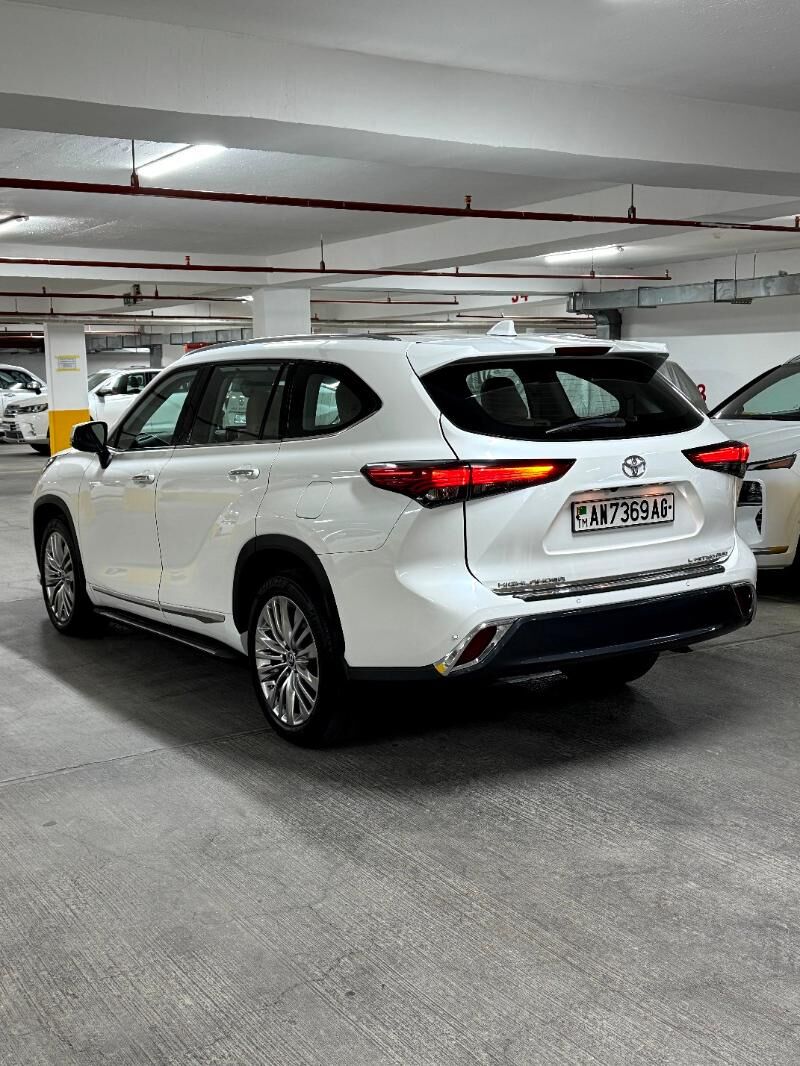 Toyota Highlander 2022 - 590 000 TMT - Moskowskiý köç. (10 ýyl abadançylyk şaýoly) - img 9