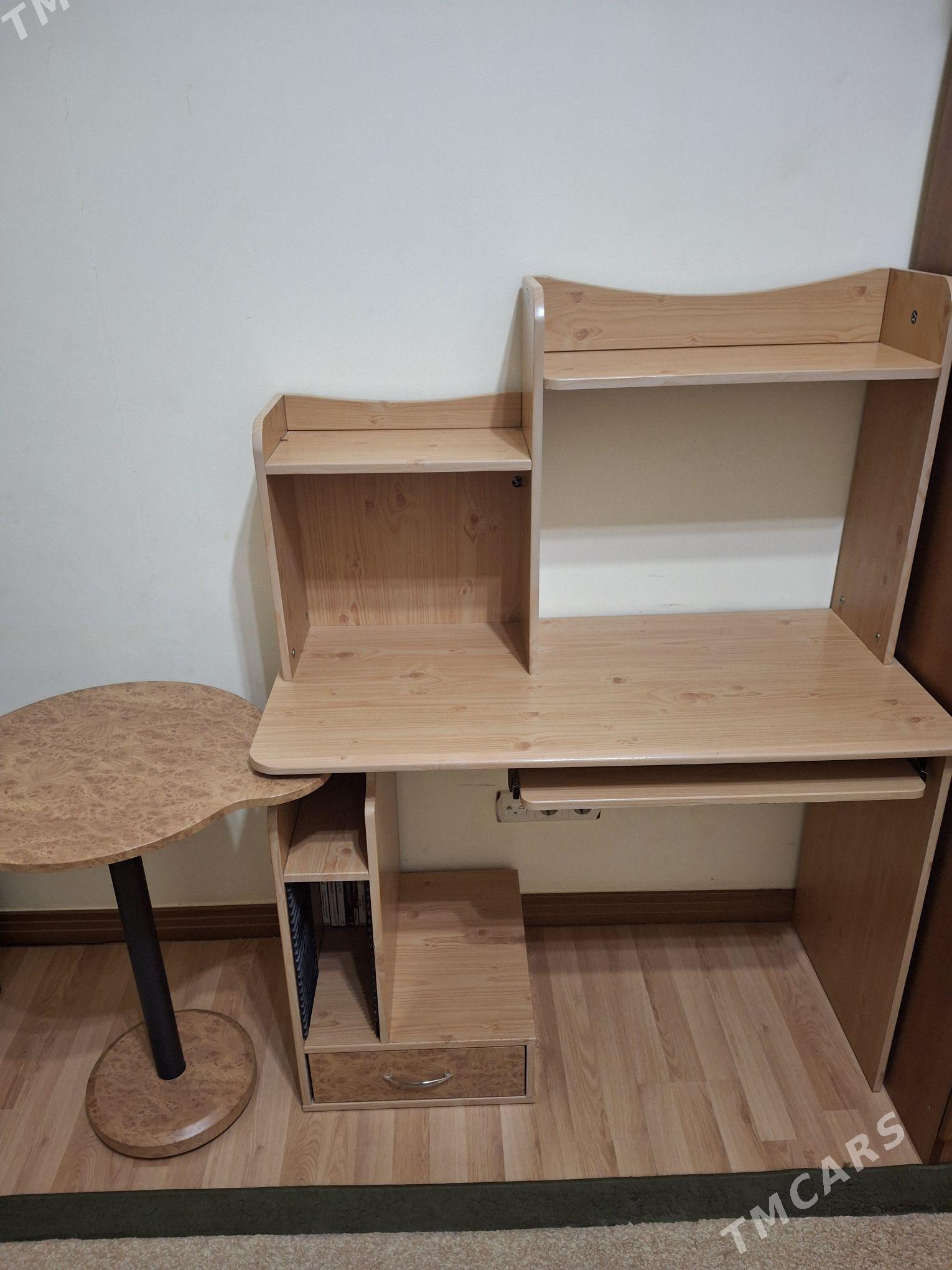 Kompyuter stol - Podwoýski köç. (Bitarap Türkmenistan şaýoly) - img 2