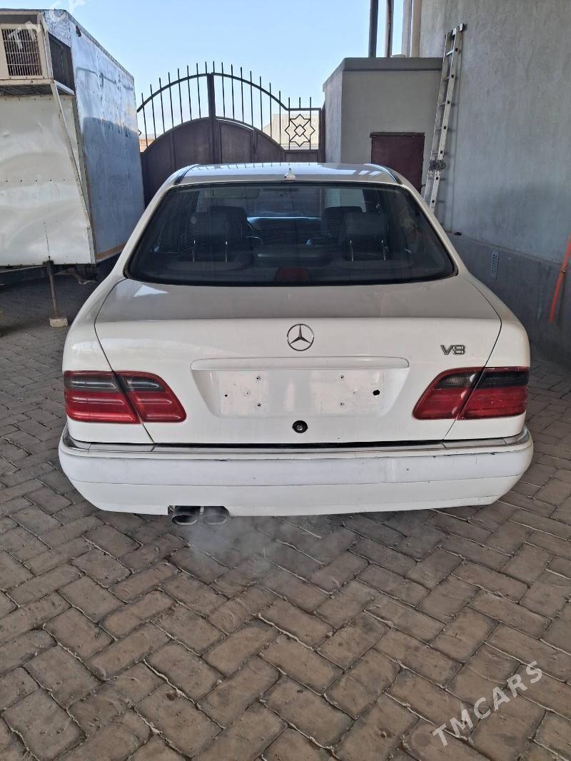 Mercedes-Benz E420 1996 - 48 000 TMT - Baýramaly - img 3