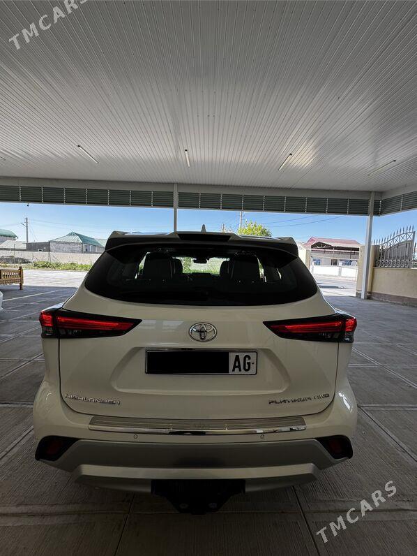 Toyota Highlander 2021 - 680 000 TMT - Гарадамак Шор - img 8