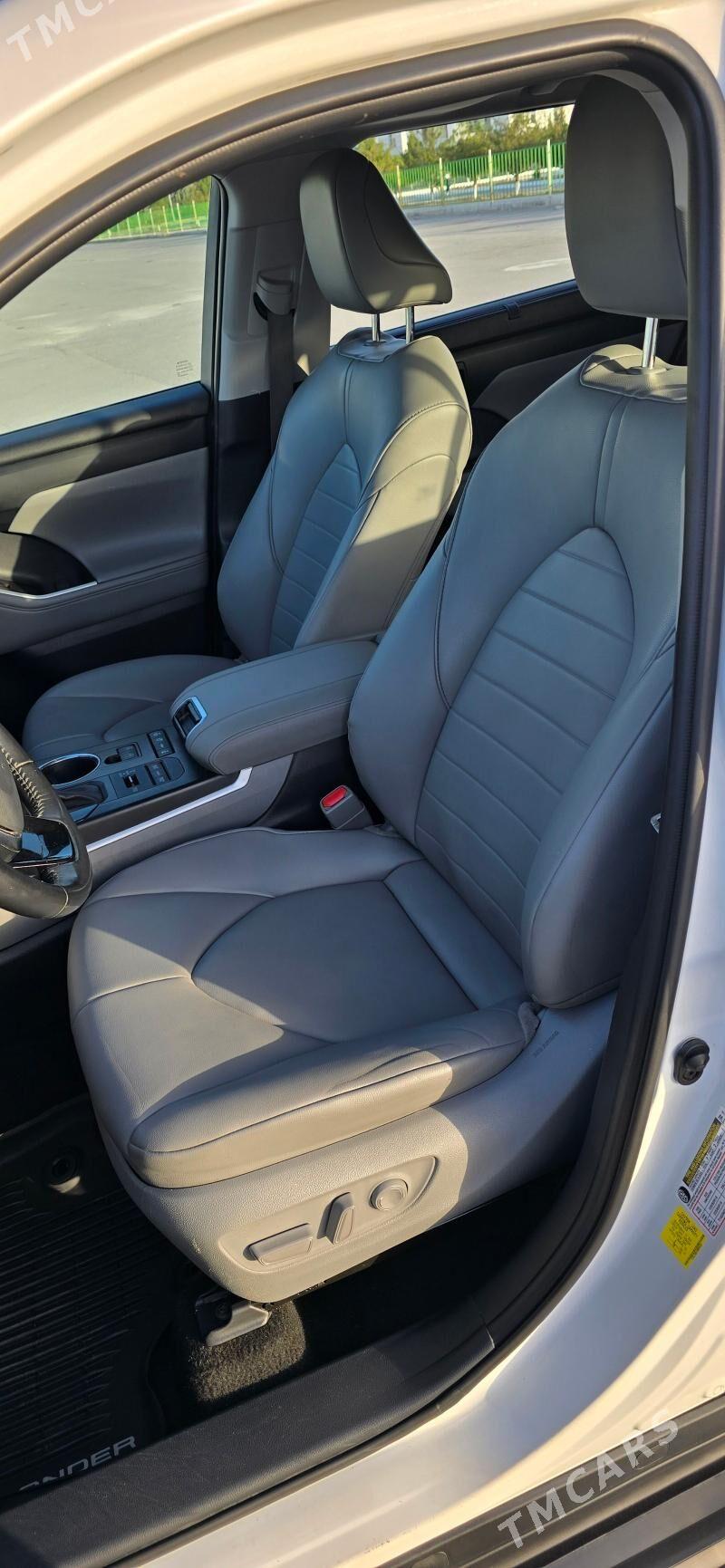 Toyota Highlander 2021 - 610 000 TMT - Ашхабад - img 9