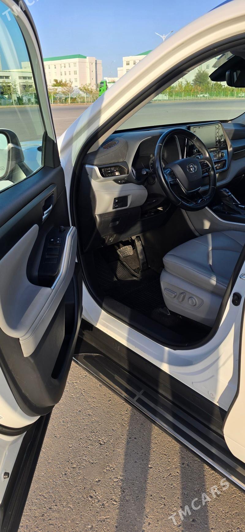 Toyota Highlander 2021 - 610 000 TMT - Ашхабад - img 8