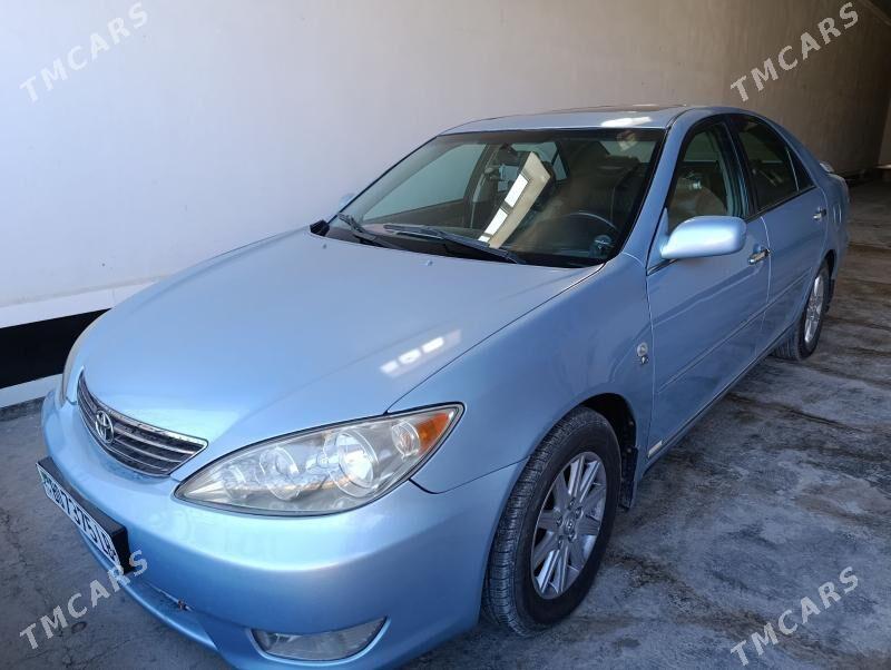 Toyota Camry 2003 - 180 000 TMT - Çärjew - img 1