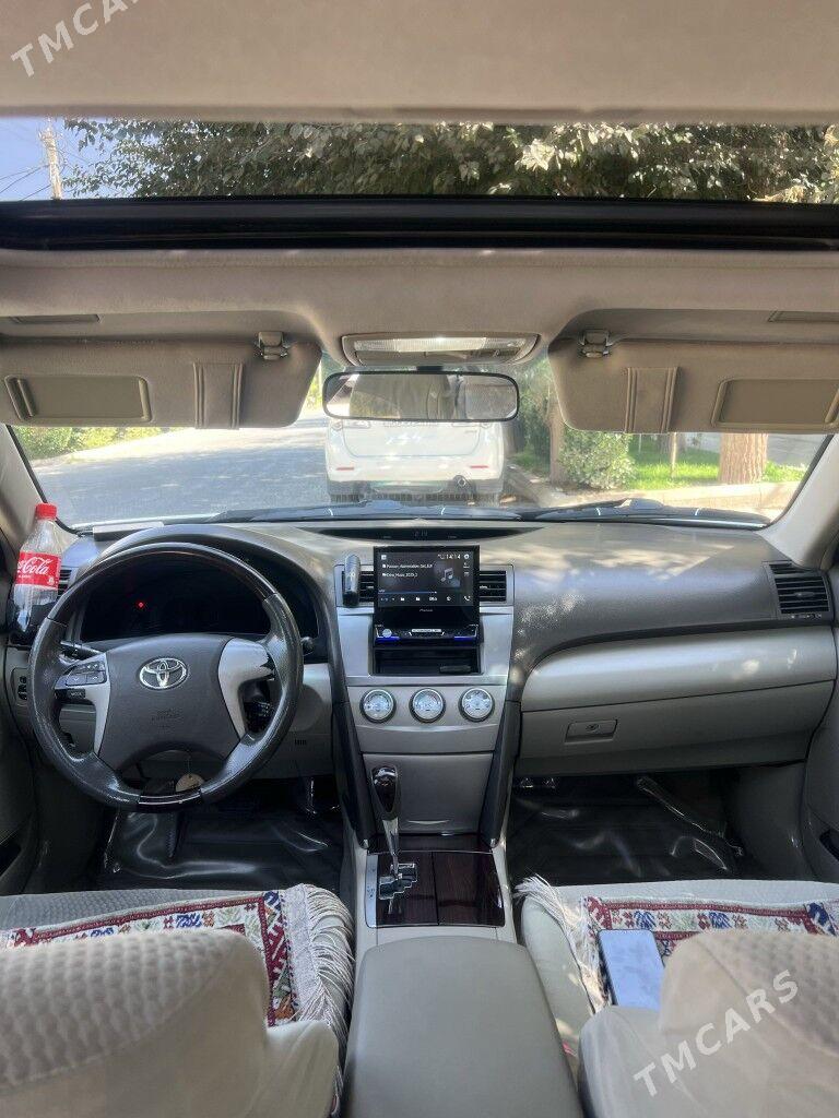 Toyota Camry 2010 - 210 000 TMT - Ак-Бугдайский этрап - img 4