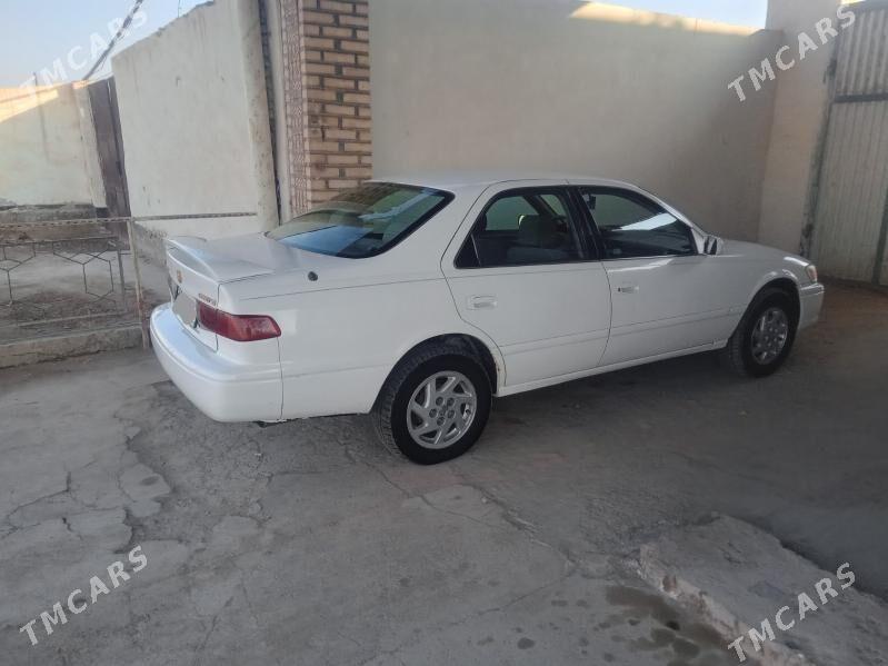 Toyota Camry 2000 - 150 000 TMT - Болдумсаз - img 3