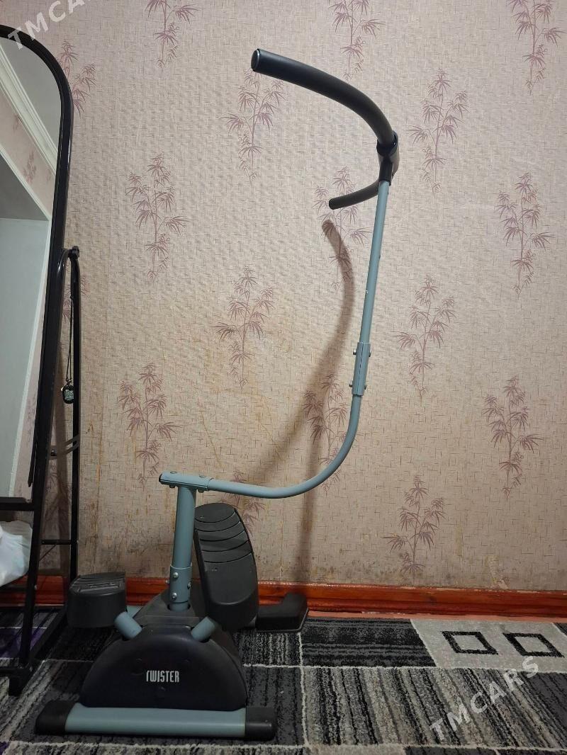 Twister - Mary - img 2