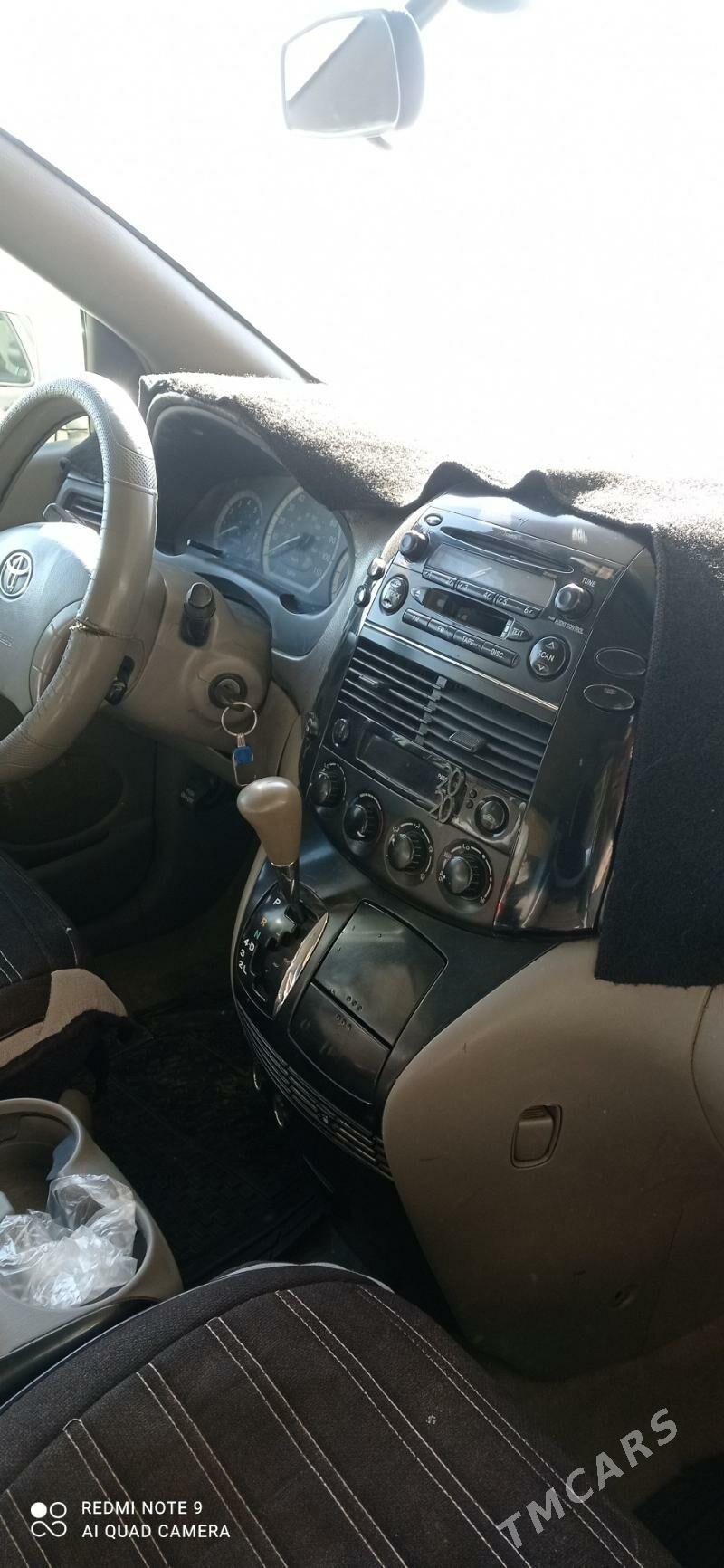 Toyota Sienna 2004 - 170 000 TMT - Mary - img 4