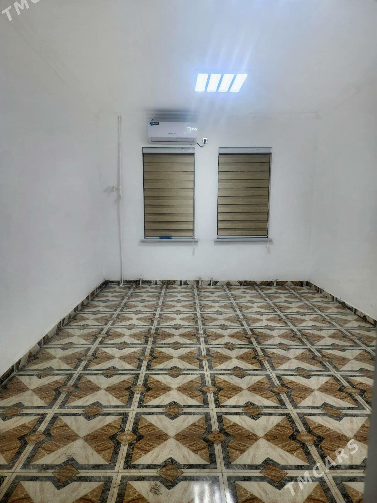 Аренда помещения - Гаудан "В" - img 1