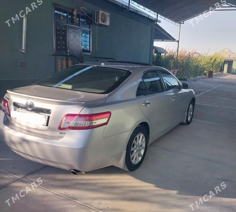 Toyota Camry 2010 - 220 000 TMT - Гёкдепе - img 3