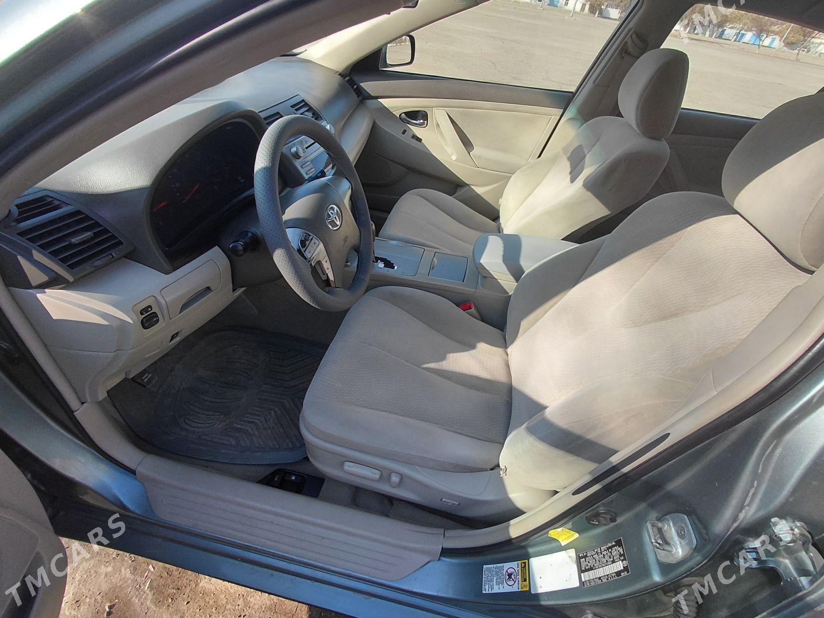 Toyota Camry 2011 - 190 000 TMT - Дашогуз - img 4