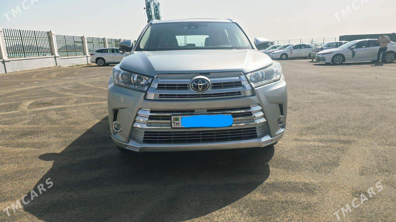 Toyota Highlander 2019 - 450 000 TMT - Туркменбаши - img 2