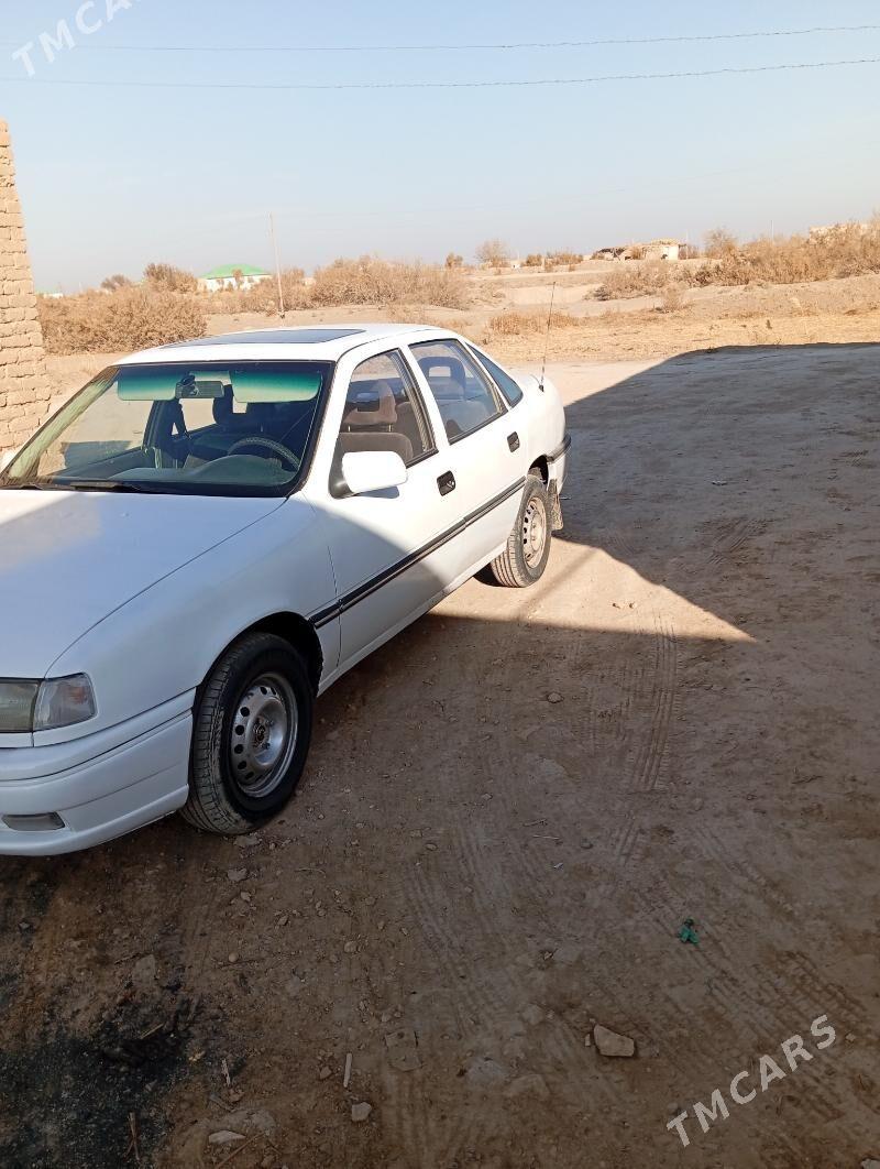 Opel Vectra 1991 - 43 000 TMT - Гороглы (Тагта) - img 3