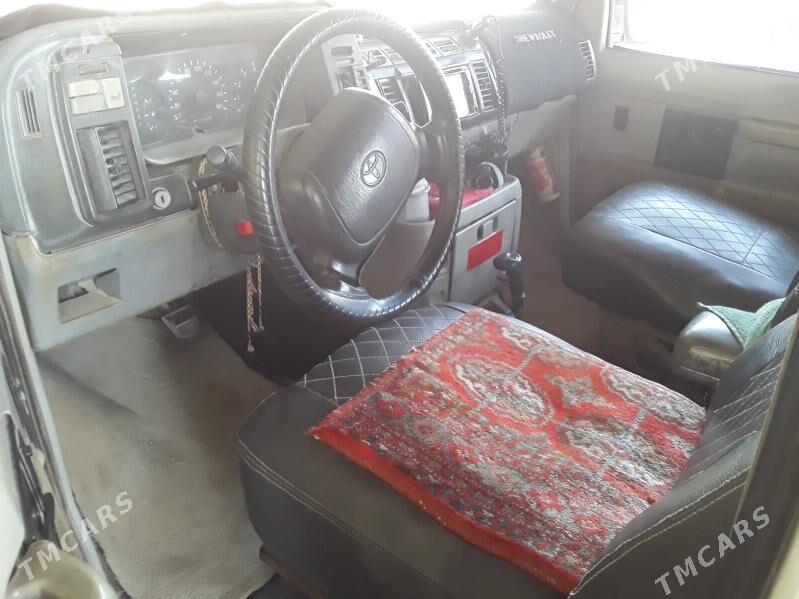 Chevrolet Astro 1990 - 24 000 TMT - Векильбазар - img 7