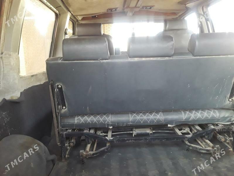 Chevrolet Astro 1990 - 24 000 TMT - Векильбазар - img 6