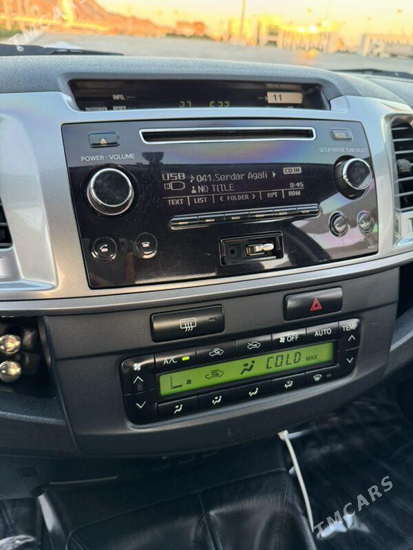 Toyota Hilux 2014 - 445 000 TMT - Туркменбаши - img 2