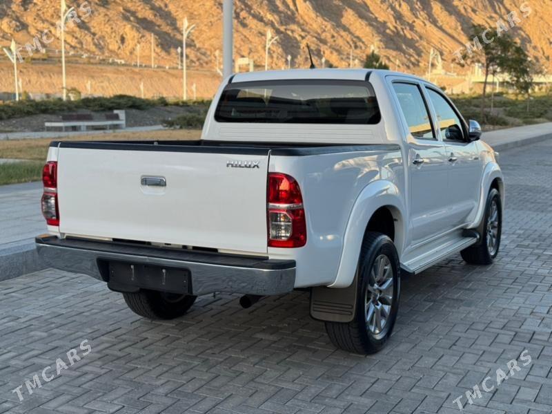 Toyota Hilux 2014 - 445 000 TMT - Туркменбаши - img 4