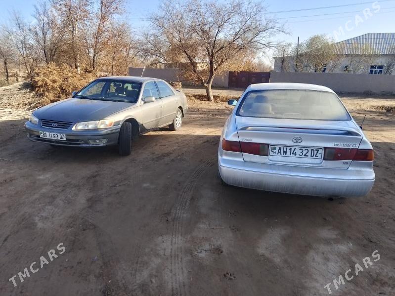 Toyota Camry 1998 - 100 000 TMT - етр. Туркменбаши - img 3