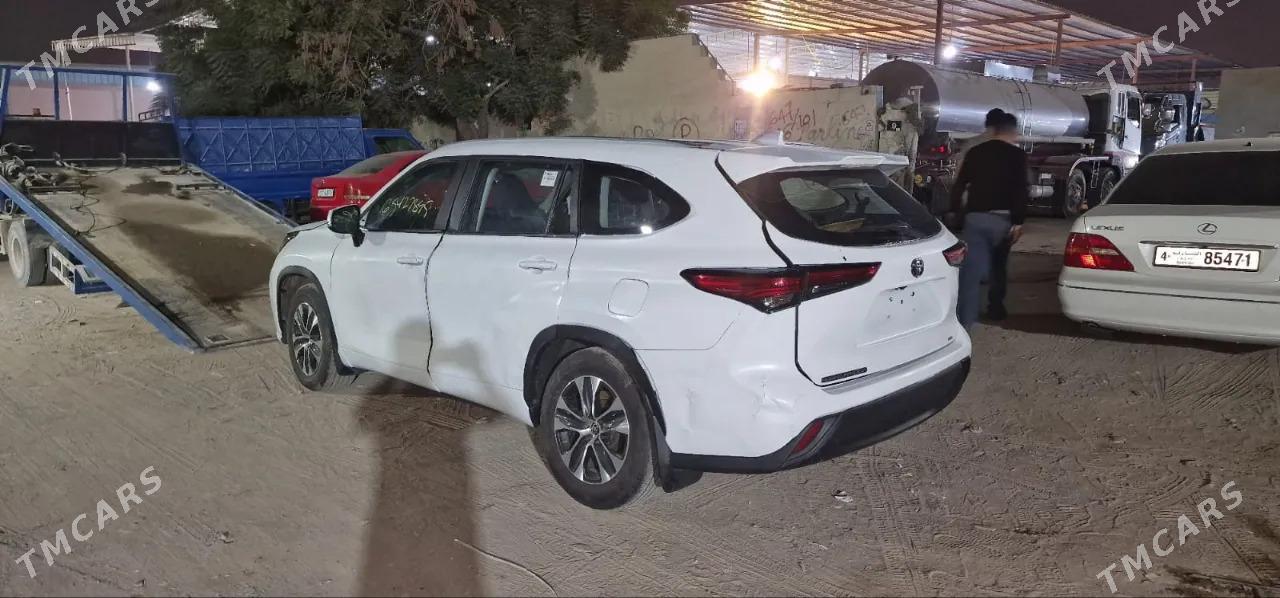 Toyota Highlander 2023 - 380 000 TMT - Мары - img 5