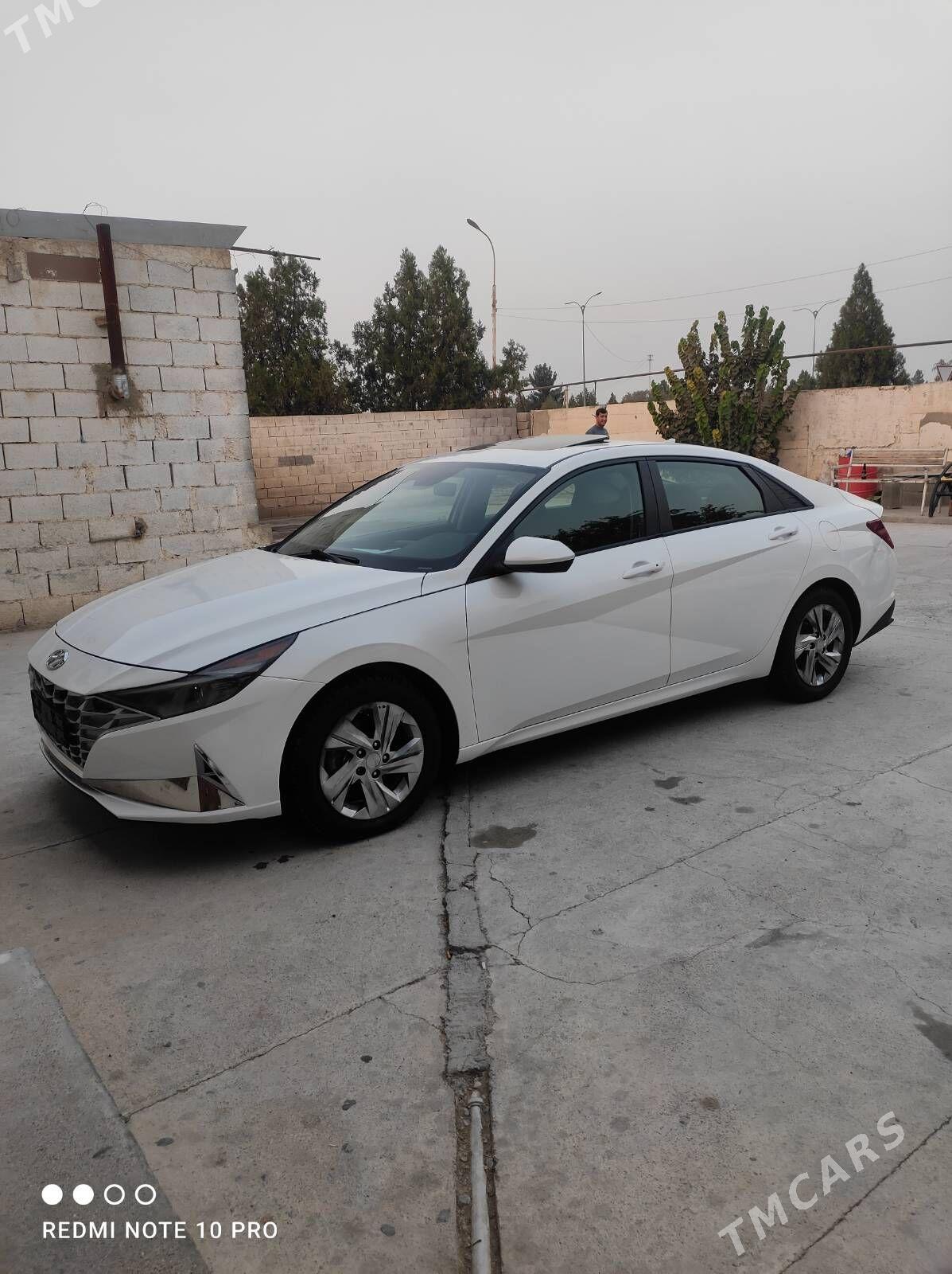 Hyundai Elantra 2020 - 245 000 TMT - Гёкдепе - img 3