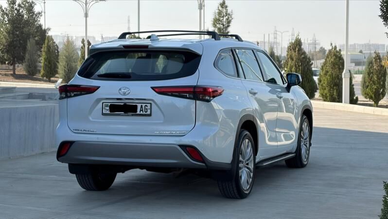 Toyota Highlander 2021 - 640 000 TMT - Ашхабад - img 3