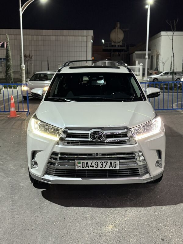 Toyota Highlander 2019 - 465 000 TMT - Туркменабат - img 2