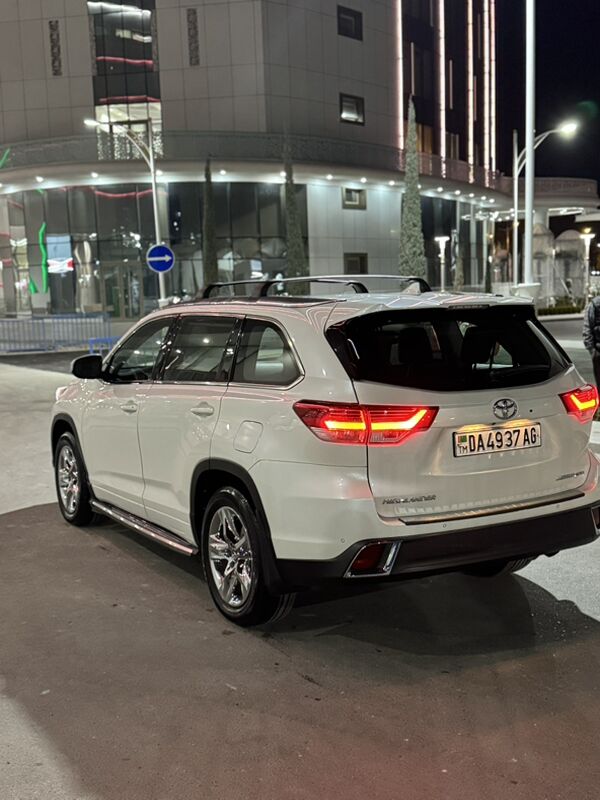 Toyota Highlander 2019 - 465 000 TMT - Туркменабат - img 3