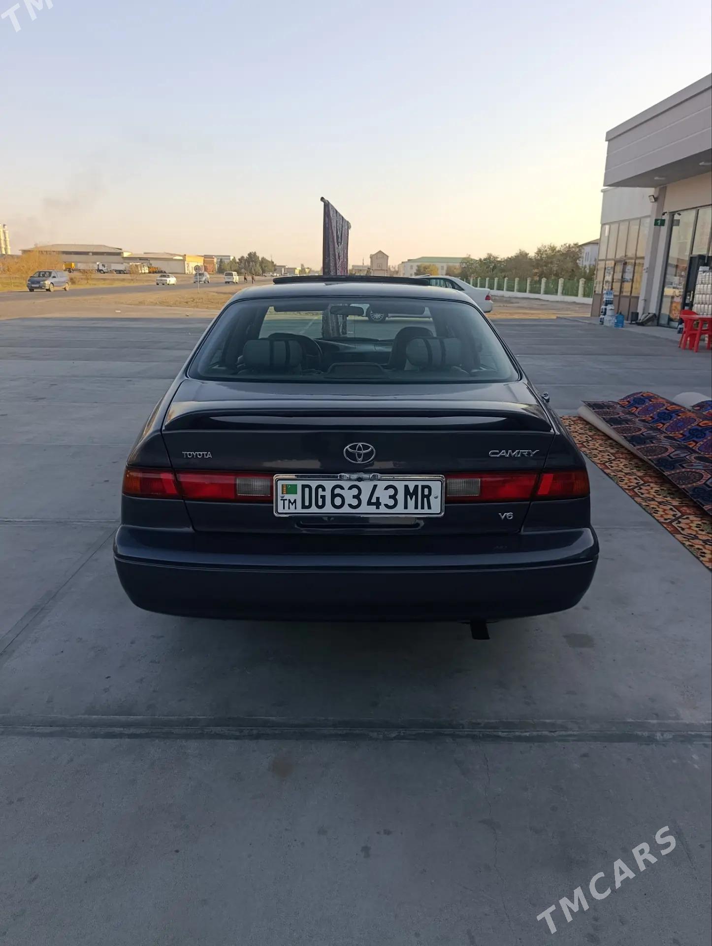 Toyota Camry 1999 - 150 000 TMT - Мары - img 3
