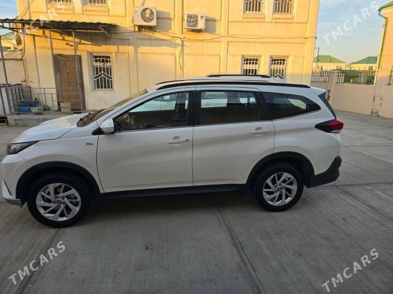 Toyota Rush 2022 - 260 000 TMT - Aşgabat - img 6