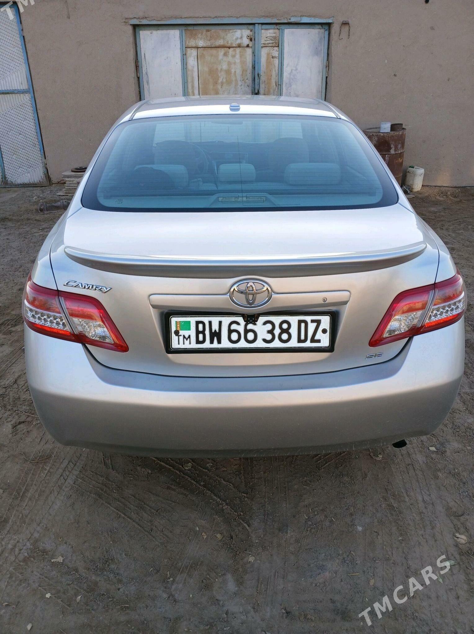 Toyota Camry 2011 - 200 000 TMT - Гурбансолтан Едже - img 2