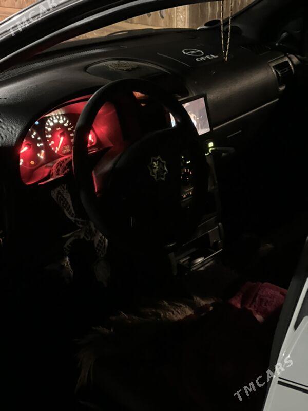 Opel Astra 2000 - 90 000 TMT - Aşgabat - img 3