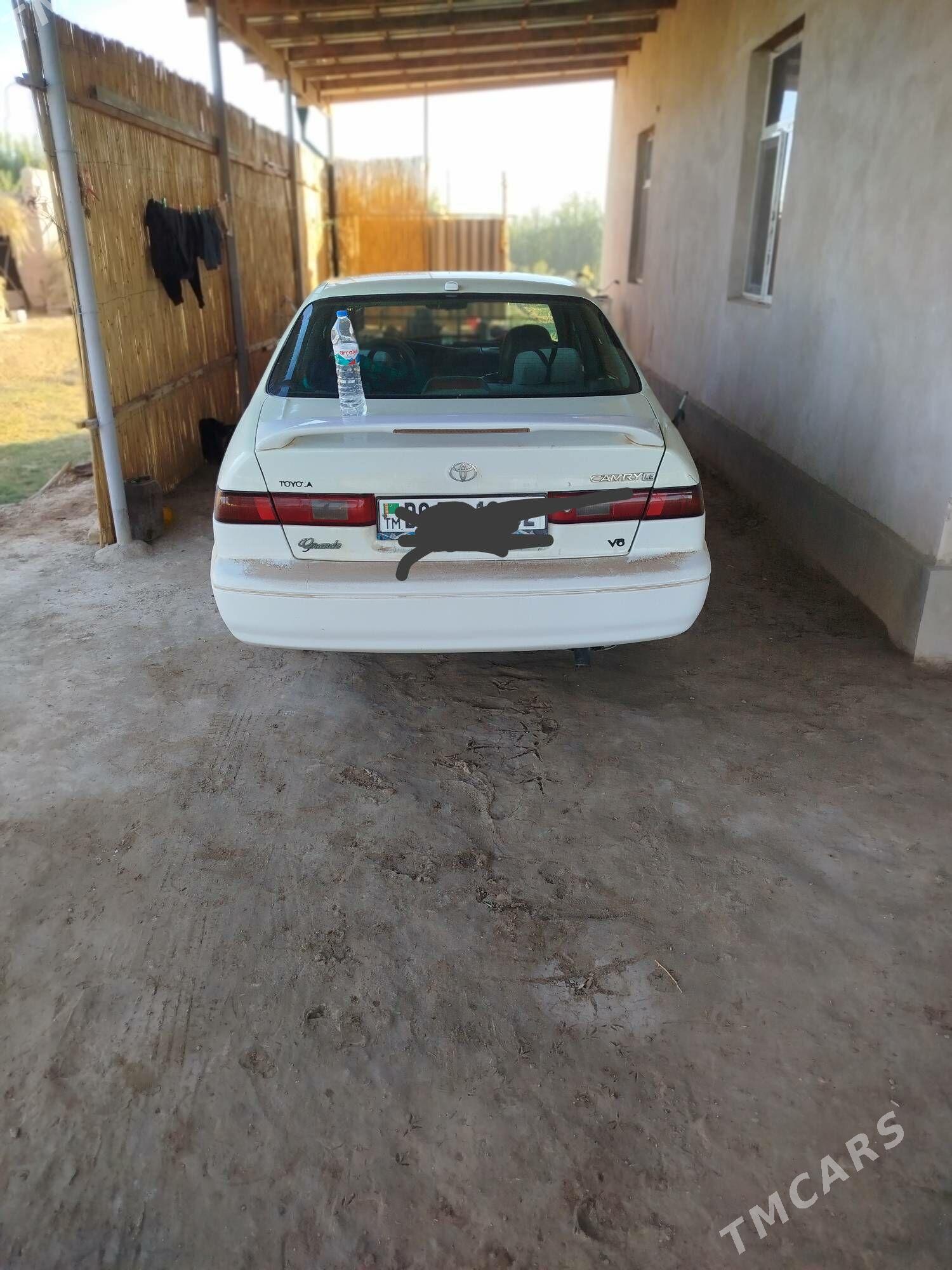 Toyota Camry 1998 - 140 000 TMT - Görogly (Tagta) - img 4