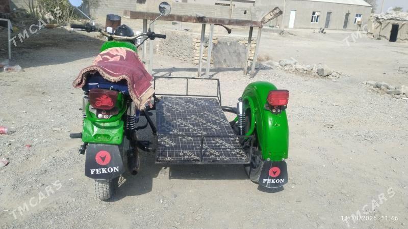 Fekon FK200-14G 2015 - 6 000 TMT - Bäherden - img 2