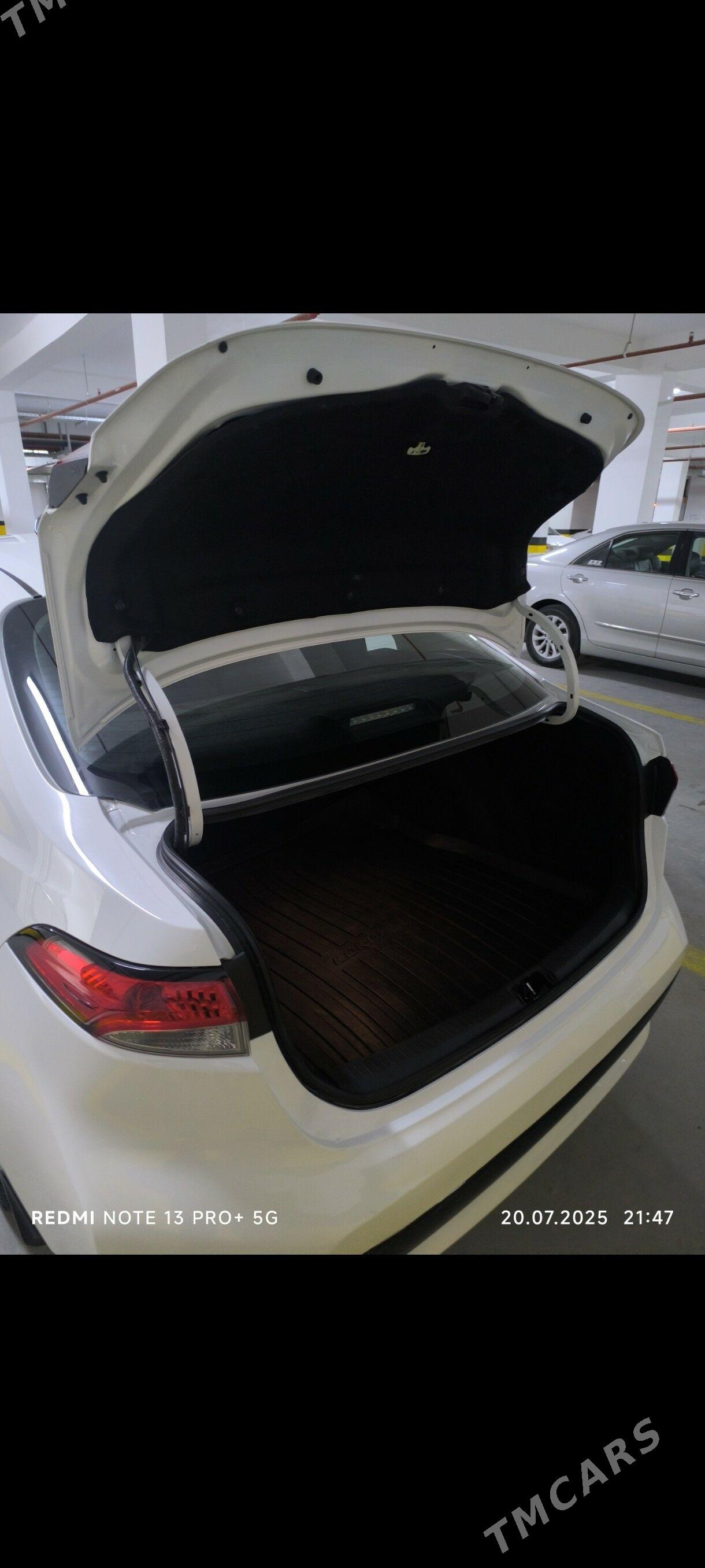 Toyota Corolla 2021 - 232 000 TMT - Аркадаг - img 4