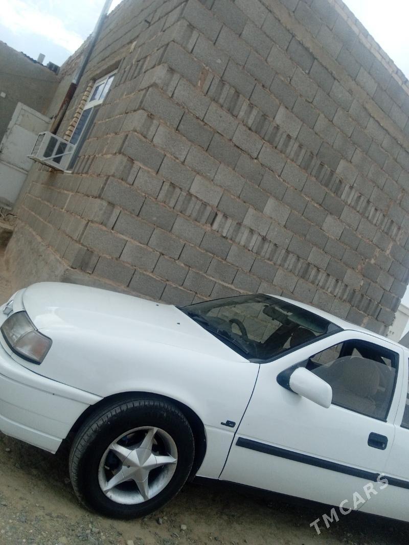 Opel Vectra 1992 - 35 000 TMT - Balkanabat - img 5