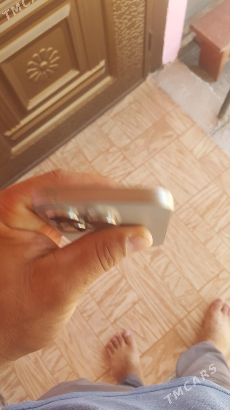 Iphone 15 Pro - Tejen - img 4