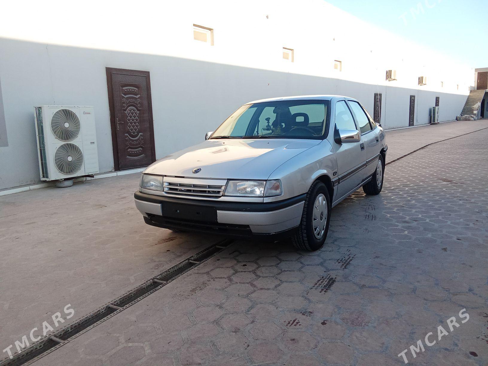 Opel Vectra 1989 - 50 000 TMT - Mary - img 3