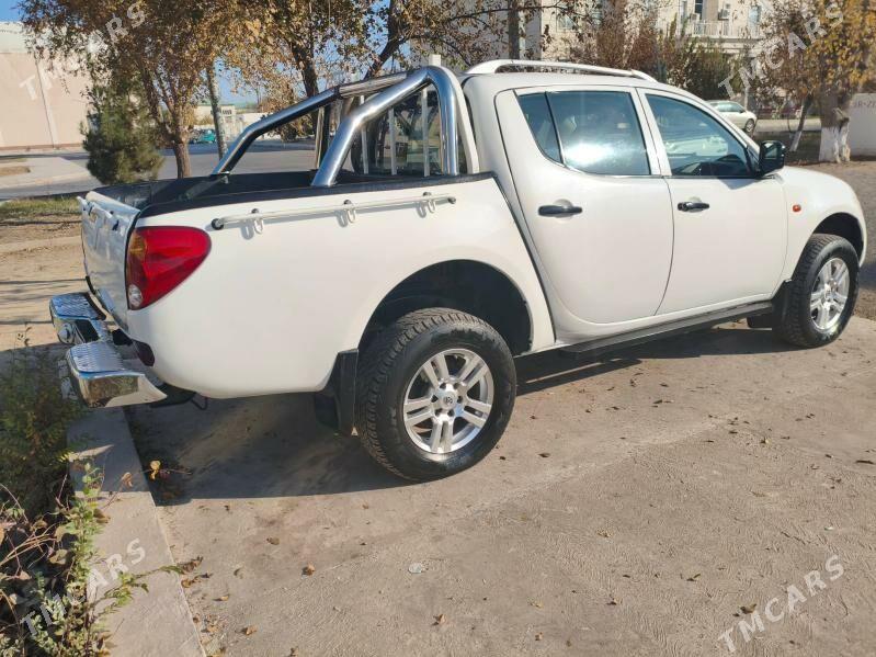 Mitsubishi L200 2010 - 170 000 TMT - Türkmenabat - img 3
