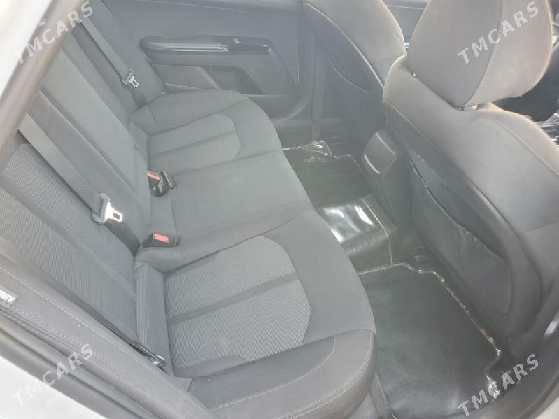 Kia K5 2020 - 230 000 TMT - Mary - img 8