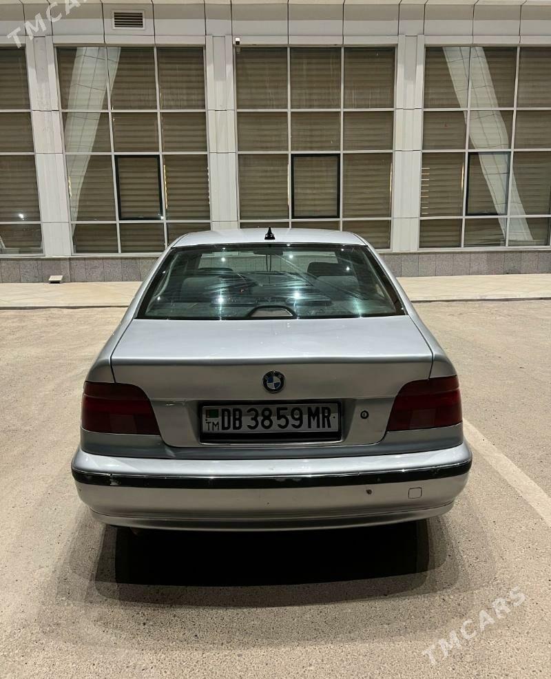 BMW E39 1998 - 112 000 TMT - Mary - img 5