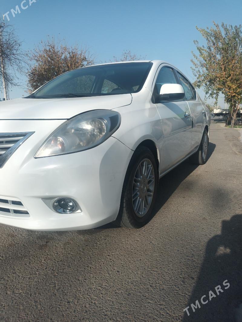 Nissan Versa 2011 - 130 000 TMT - Hitrowka - img 4