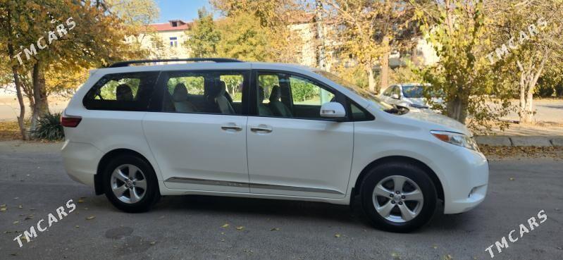 Toyota Sienna 2015 - 365 000 TMT - Ашхабад - img 4