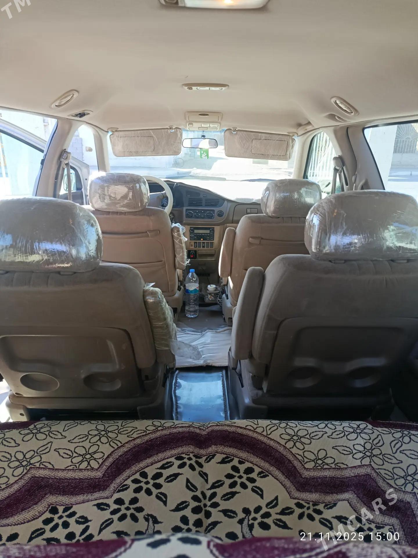 Toyota Sienna 2002 - 170 000 TMT - Эсенгулы - img 7