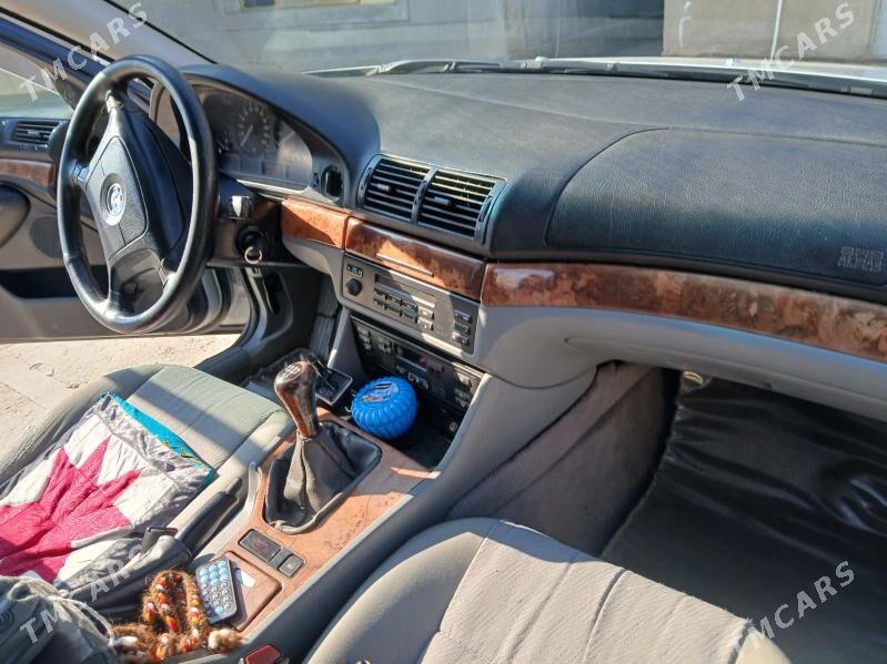 BMW E39 1997 - 65 000 TMT - Türkmenbaşy - img 8