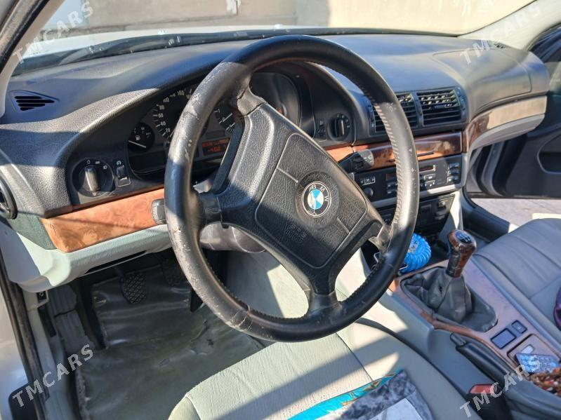 BMW E39 1997 - 65 000 TMT - Türkmenbaşy - img 6