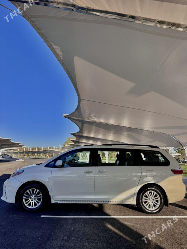 Toyota Sienna 2018 - 435 000 TMT - Aşgabat - img 3