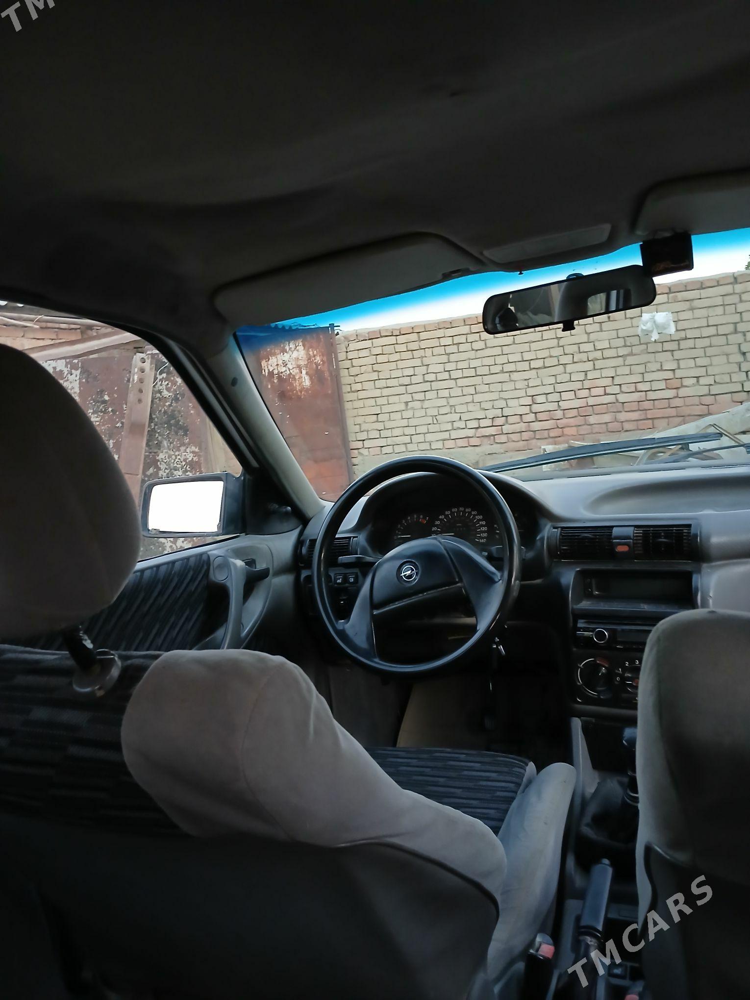 Opel Astra 1992 - 39 000 TMT - Бахарден - img 6